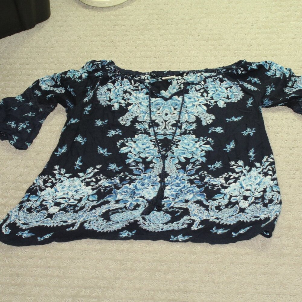 Bila Blouse Size Small Top 3/4 Sleeves V-Neck Boho Floral Navy Blue